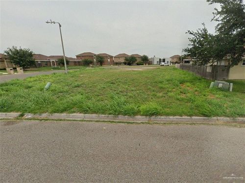 511 Pirul St, Edinburg, TX, 78541-3797 | Card Image