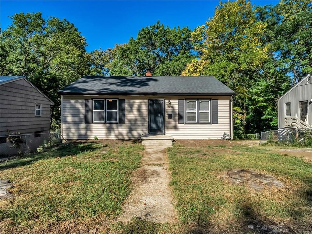 Monroe Ave, Kansas City, MO 64132