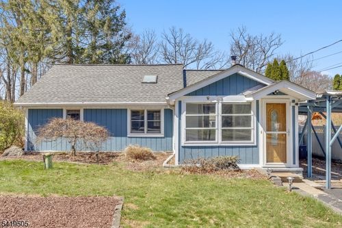28 Oriole Rd, Oak Ridge, NJ, 07438-9135 | Card Image