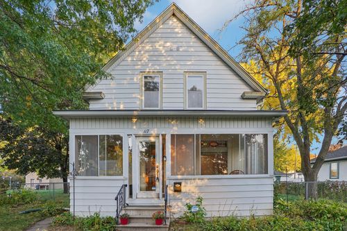 117 8th Ave S, South Saint Paul, MN, 55075-2207 | Card Image