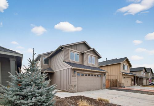 3022 Nw Boxelder Ave, Redmond, OR, 97756-6914 | Card Image