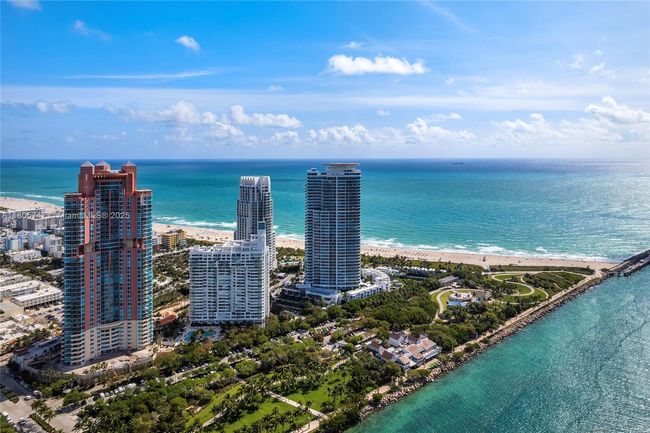 UNIT-13 - 100 S Pointe Dr, Condo with 3 bedrooms, 4 bathrooms and null parking in Miami Beach FL | Image 60