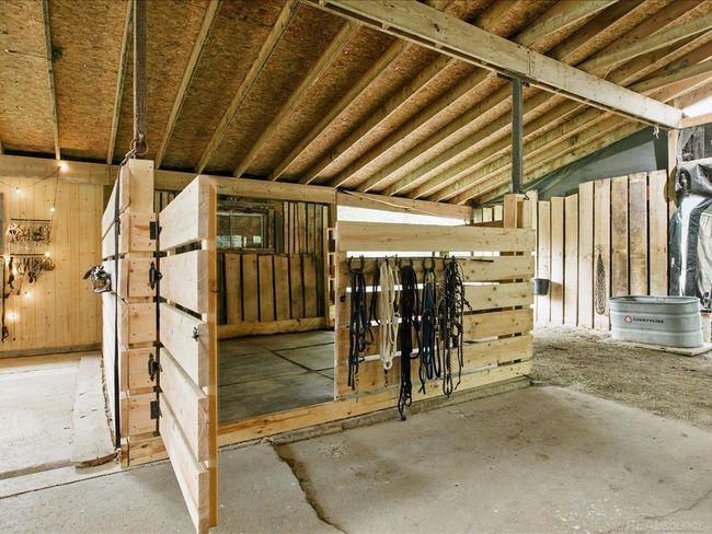 Horse Stall | Image 43