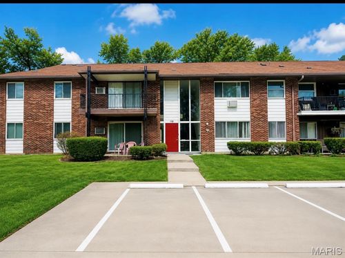 f-7446 Sieloff Dr, Hazelwood, MO, 63042-2250 | Card Image