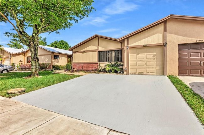 0 - 9780 W Daffodil Ln, Home with 3 bedrooms, 2 bathrooms and null parking in Miramar FL | Image 47
