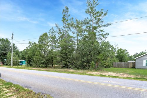 4 Leonardo Ln, Defuniak Springs, FL, 32433-4738 | Card Image