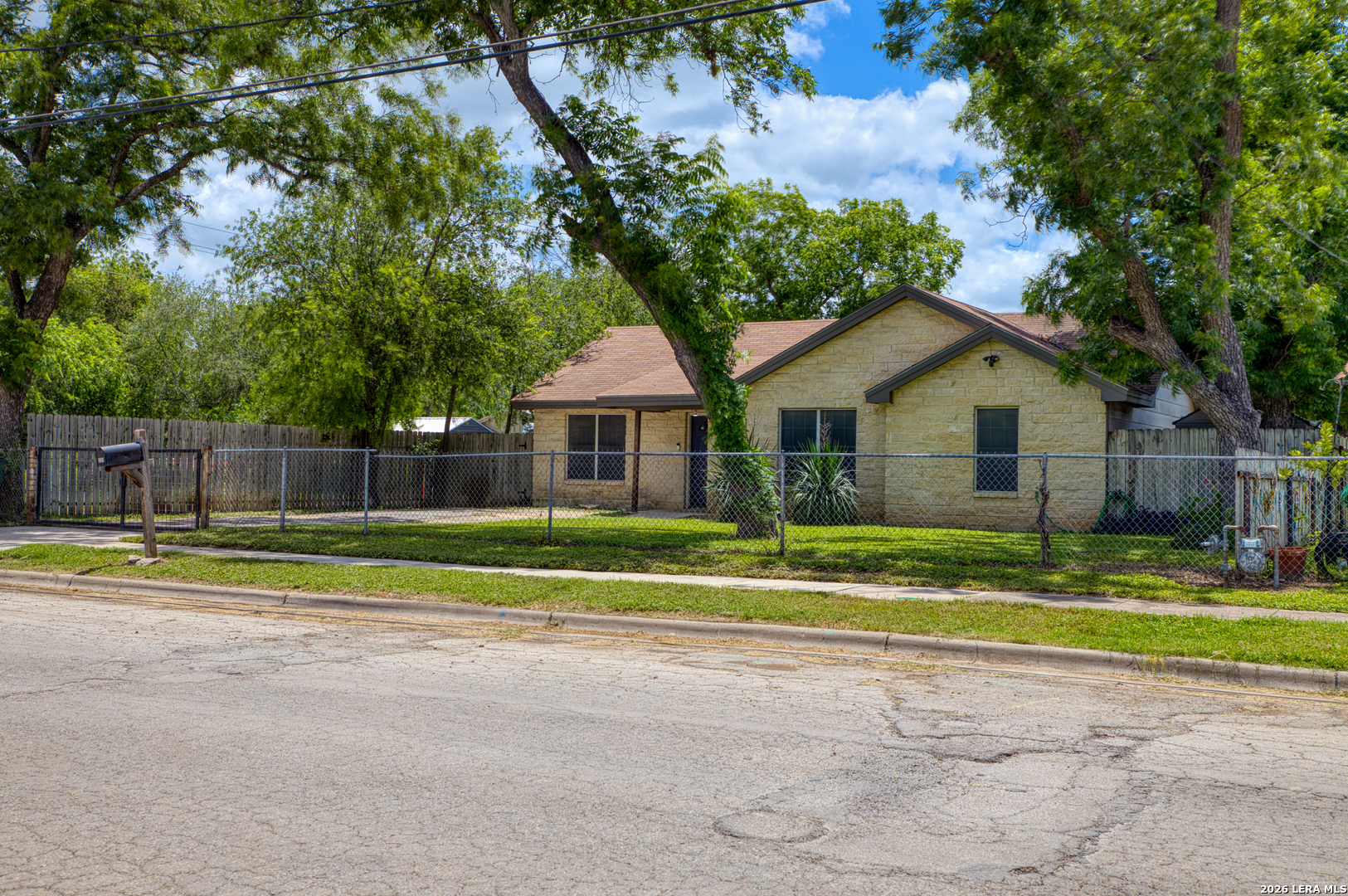 Residential in Uvalde 4