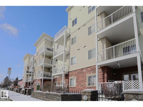 8528 82 Ave Nw, Edmonton, AB, T6C0Y8 | Card Image