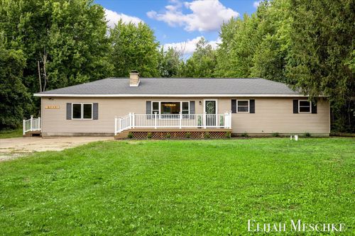 3240 Riley Thompson Rd, Twin Lake, MI, 49457-8608 | Card Image