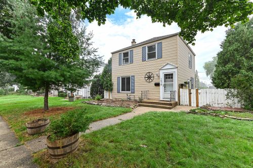 1018 E Wilbur Ave, Milwaukee, WI, 53207-3521 | Card Image