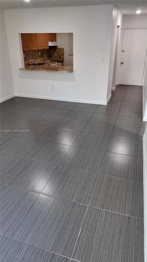 354-10820 Sw 200th Dr, Cutler Bay, FL, 33157-8443 | Card Image