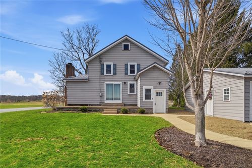 13694 Perry Ln, Edinboro, PA, 16412-1909 | Card Image