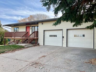 1409 15th Street Se, House other with 3 bedrooms, 1 bathrooms and null parking in Mandan ND | Image 1