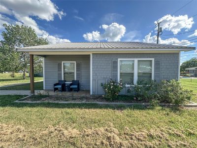 790 E Boundary Street, Home with 0 bedrooms, 0 bathrooms and null parking in Giddings TX | Image 3