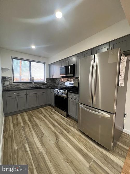 apt-3-1930 S 10th St, PHILADELPHIA, PA, 19148-2373 | Card Image