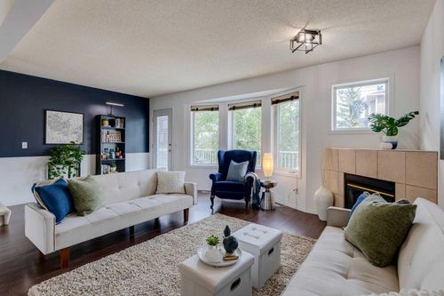 396 Regal Pk Ne, Calgary, AB, T2E0S6 | Card Image