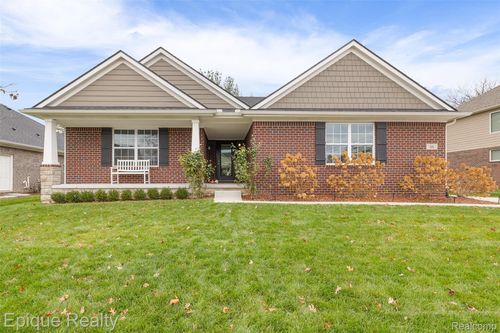 86 Crosbie Ct, Lake Orion, MI, 48362-2180 | Card Image