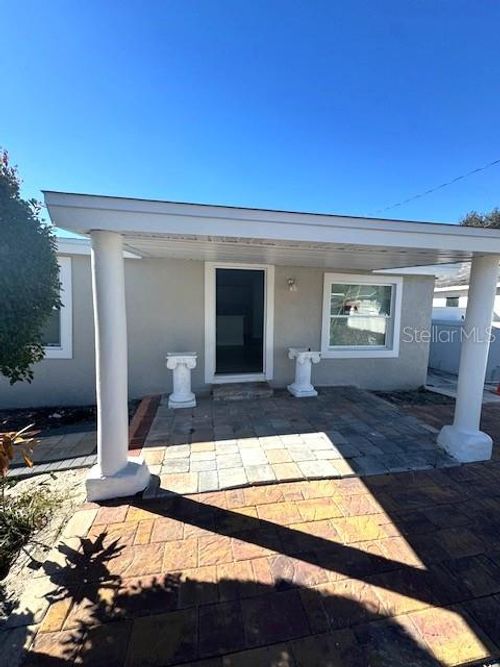 330 S Buena Vista Ave, Orlando, FL, 32835-1940 | Card Image