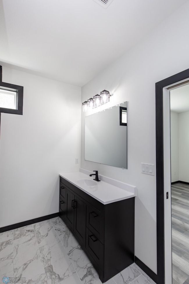 Primary Bathroom - 3/4 | Image 36
