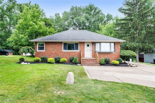 10620 Ridge Rd, North Royalton, OH, 44133-2900 | Card Image