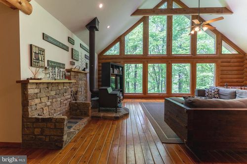 969 Hoyes Run Rd, Oakland, MD, 21550-7712 | Card Image