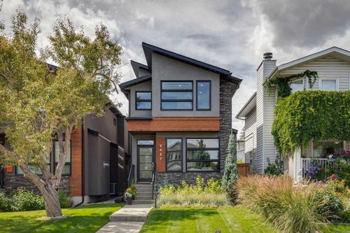 2427 25a St Sw, Calgary, AB, T3E1Z1 | Card Image