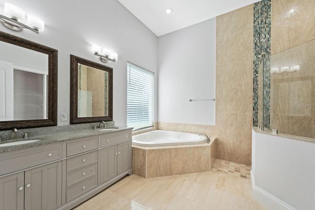 Downstairs master bedroom closet | Image 43