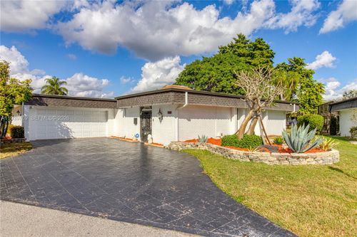 4806 Banyan Ln, Tamarac, FL, 33319-3504 | Card Image