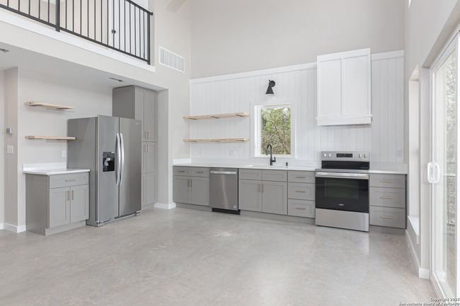 1 - 2004 Cedar Hill Dr, House other with 2 bedrooms, 1 bathrooms and null parking in Spring Branch TX | Image 5