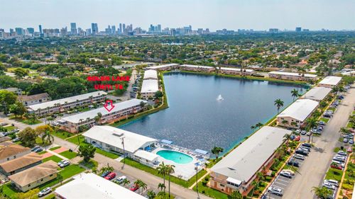 t-6-800 Sw 10th Ter, Hallandale Beach, FL, 33009-6746 | Card Image