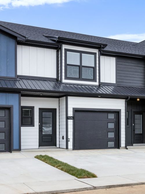 106 Jonathan Wade Pvt Cir, Clarksville, TN, 37043-4092 | Card Image
