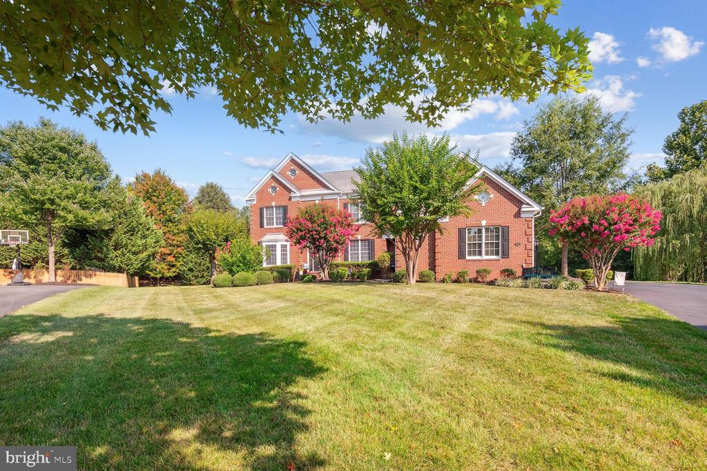 Walkerton Ct, Haymarket, VA 20169