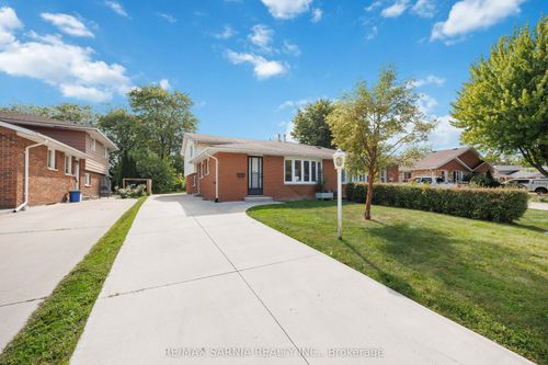 539 Nassau Cres, Sarnia, ON, N7S4H8 | Card Image