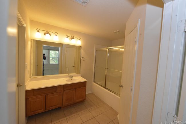201 Brahma Way, House other with 4 bedrooms, 2 bathrooms and null parking in Cibolo TX | Image 15