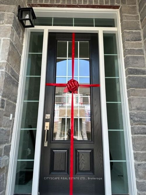 8 Andrew Knowles Lane, Mount Albert, ON, L0G1M0 | Card Image