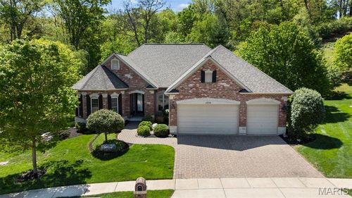 1070 Bridleridge Crossing Spur, High Ridge, MO, 63049-1101 | Card Image