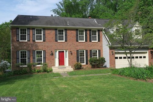 10295 Dunn Meadow Rd, VIENNA, VA, 22182-1324 | Card Image