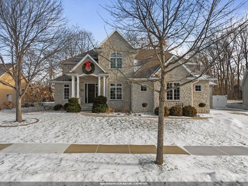 657 Hideaway Court, Combined Locks, WI, 54113 | Card Image