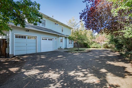 775 Tolman Creek Rd, Ashland, OR, 97520-1456 | Card Image