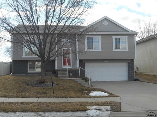 18661 R St, Omaha, NE, 68135-4136 | Card Image