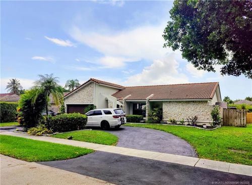 9780 Nw 10th St, Plantation, FL, 33322-4879 | Card Image