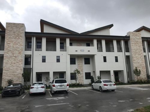 unit-5-10431 Nw 82nd St, Doral, FL, 33178-4098 | Card Image
