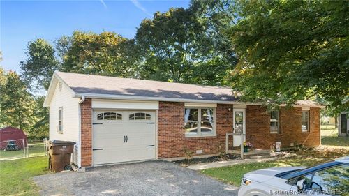 121 Sharon Ct, Hanover, IN, 47243-9427 | Card Image