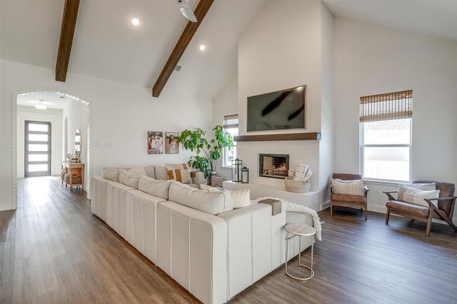 223 E Furlong, House other with 4 bedrooms, 3 bathrooms and null parking in Willow Park TX | Image 7