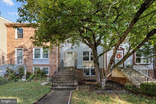 6832 Heatherway Ct, ALEXANDRIA, VA, 22315-3942 | Card Image