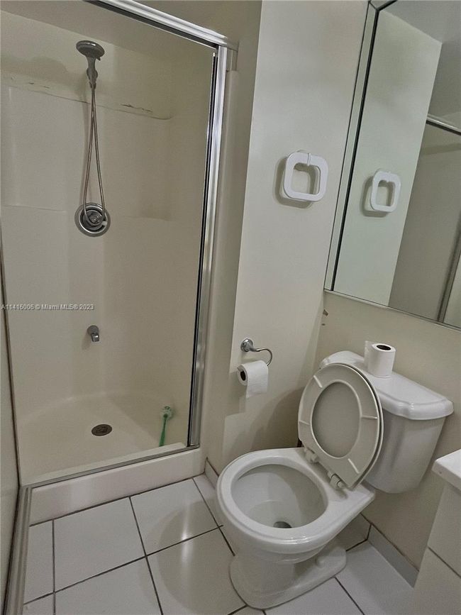 857 W 79 Th Pl, House other with 3 bedrooms, 3 bathrooms and null parking in Hialeah FL | Image 48