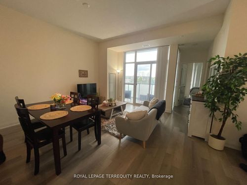 320-8763 Bayview Ave, Richmond Hill, ON, L4B3V1 | Card Image