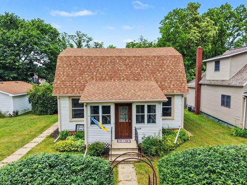 729 S Haven Pl, South Haven, MI, 49090-1848 | Card Image