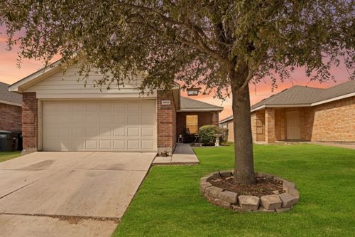 8925 Sun Haven Way, Fort Worth, TX, 76244-5158 | Card Image