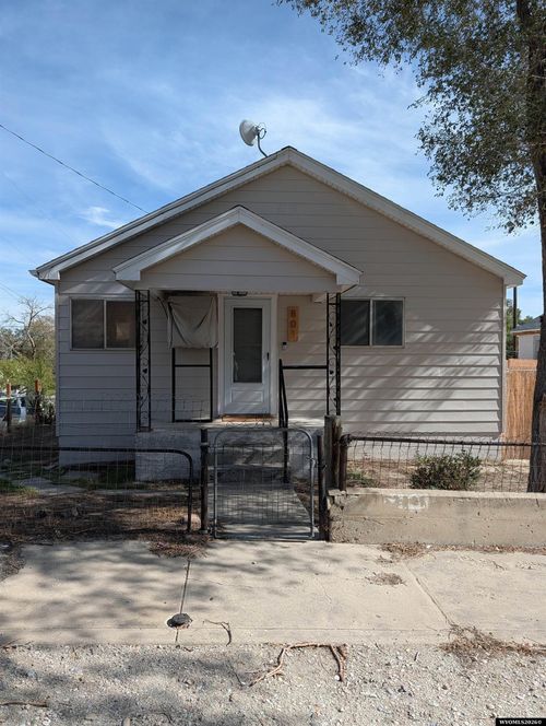 801 Mckeehan Ave, Rock Springs, WY, 82901-5928 | Card Image